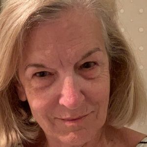 Meet your Posher, Claire